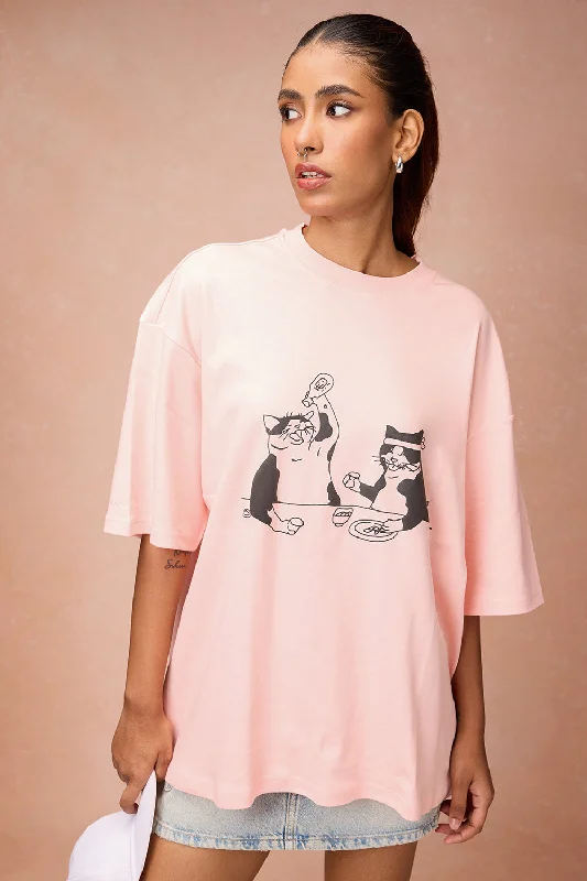 Fresh And Fashionable Women's Two Cats Behind Me Pink T-Shirt