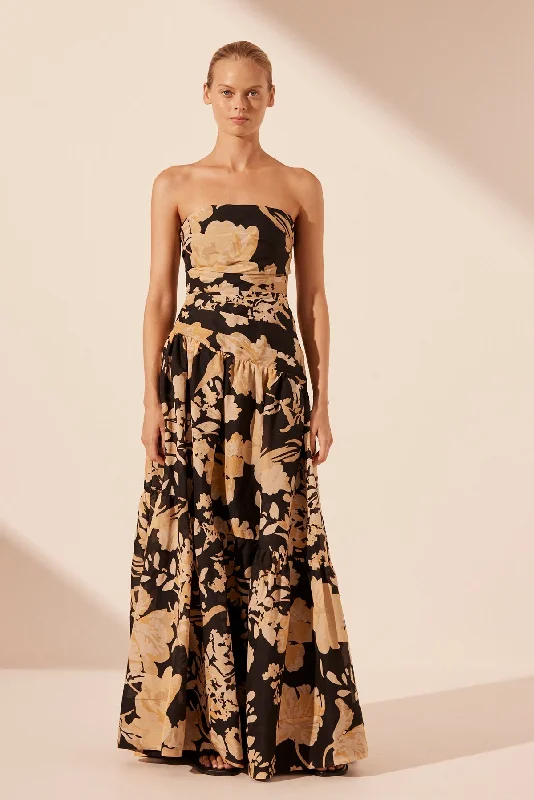 Fashion Design XENIA STRAPLESS TIERED MAXI DRESS