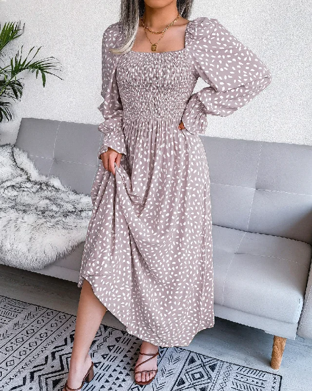 Lazy Home Energetic Smocked Floral Maxi Dress