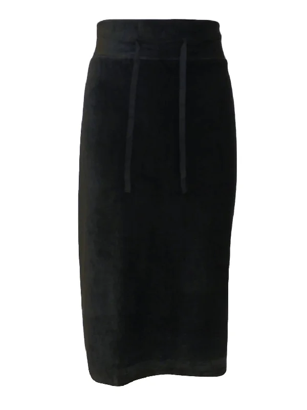 Comfortable Fashion Women's Velour Sport Skirt In Black